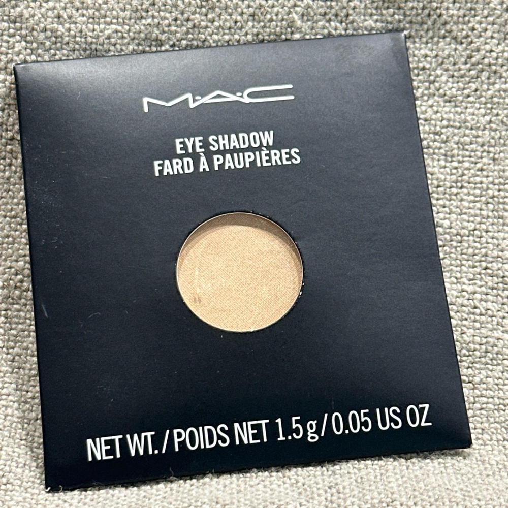 MAC Cosmetics Palette Refill Eye Shadow in Rice Paper